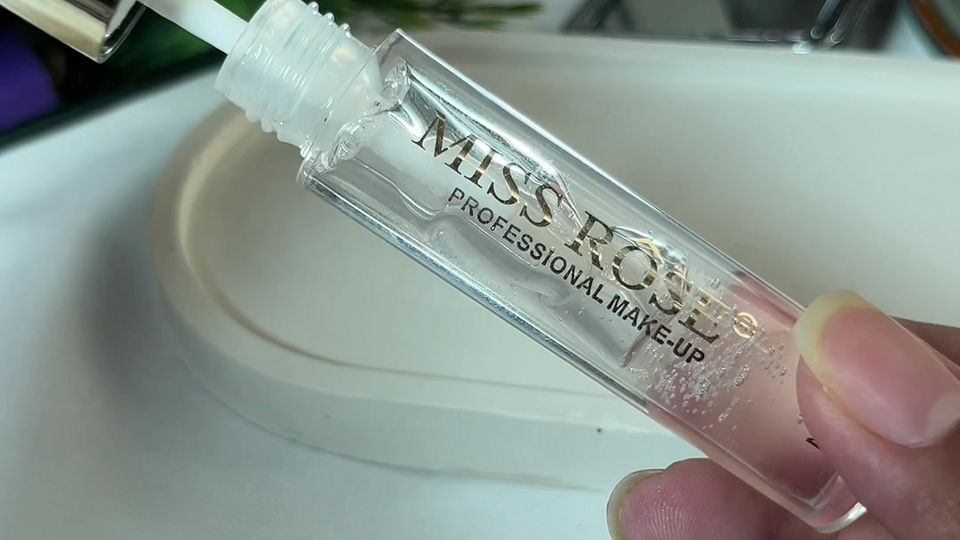 UGC Video for Miss Rose Professional Makeup Lip Gloss